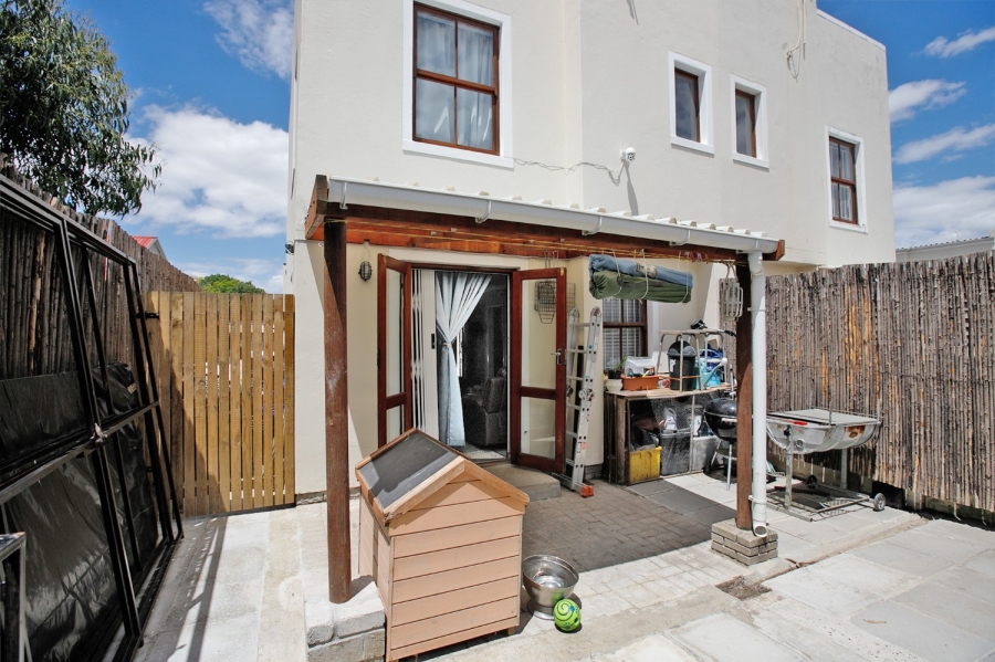 To Let 2 Bedroom Property for Rent in Wynberg Western Cape